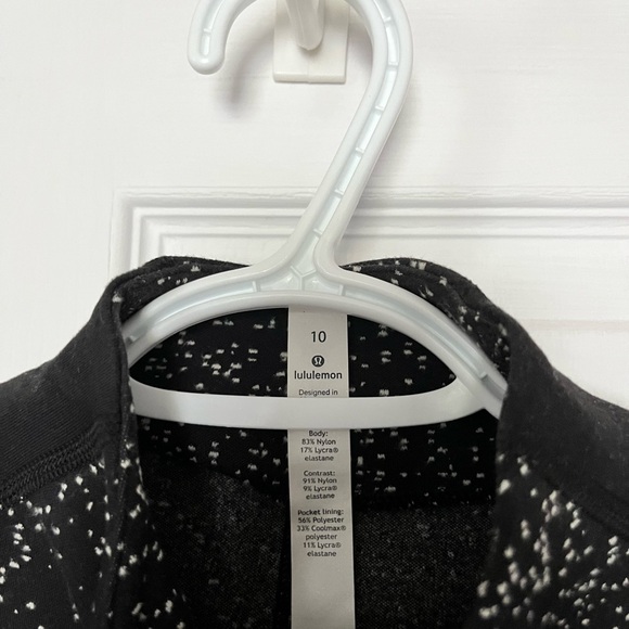 Lululemon Run Briskly 1/2 Zip - Picture 2 of 8